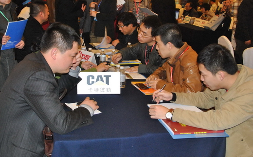 Caterpillar negotiating with suppliers