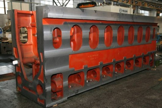 In-line cylinder block Logo